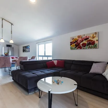 公寓 Ivan07 Spacious 3br With Terrace