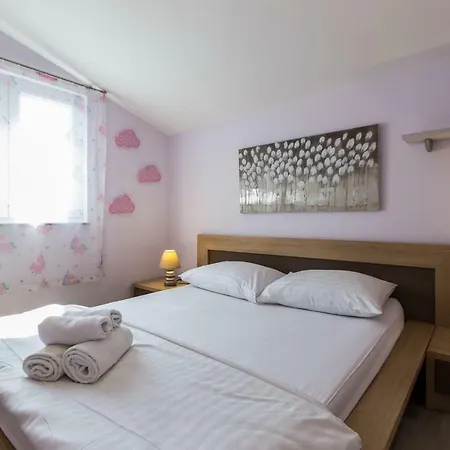 Ivan07 Spacious 3br With Terrace * Zadar