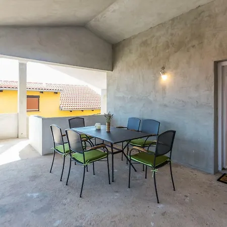 Ivan07 Spacious 3br With Terrace * Zadar