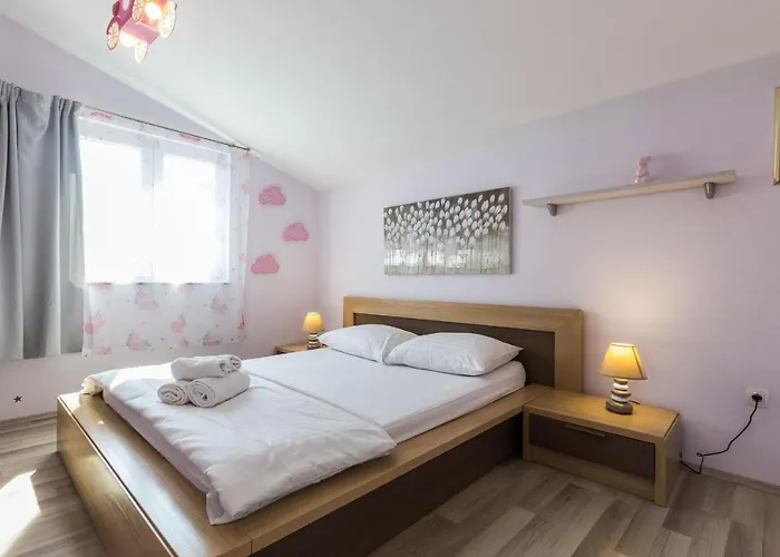 Ivan07 Spacious 3br With Terrace 公寓 扎达尔