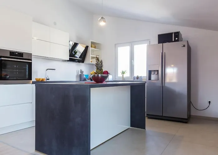 Ivan07 Spacious 3br With Terrace