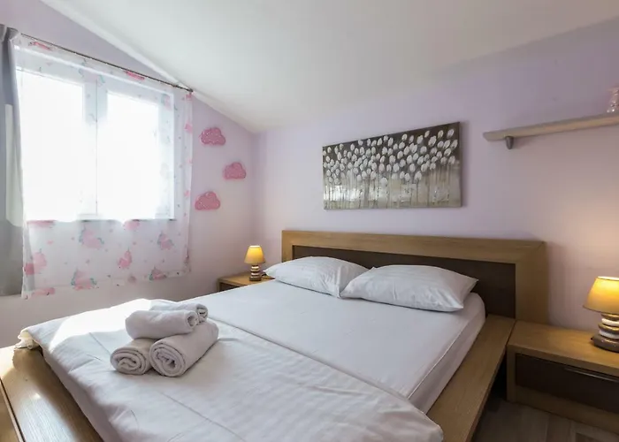 Ivan07 Spacious 3br With Terrace * 扎达尔