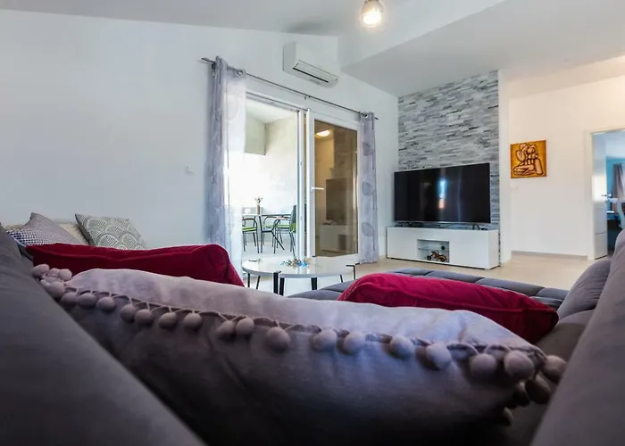 Apartamento Ivan07 Spacious 3br With Terrace Zadar